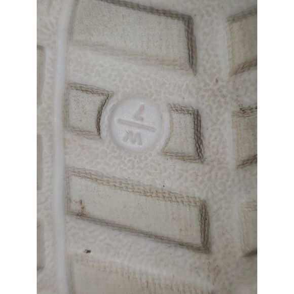 Luke Combs Edition Crocs White Unisex Fuzzy Interior Charms Pirate Face Sz M5 W7 - Picture 12 of 12